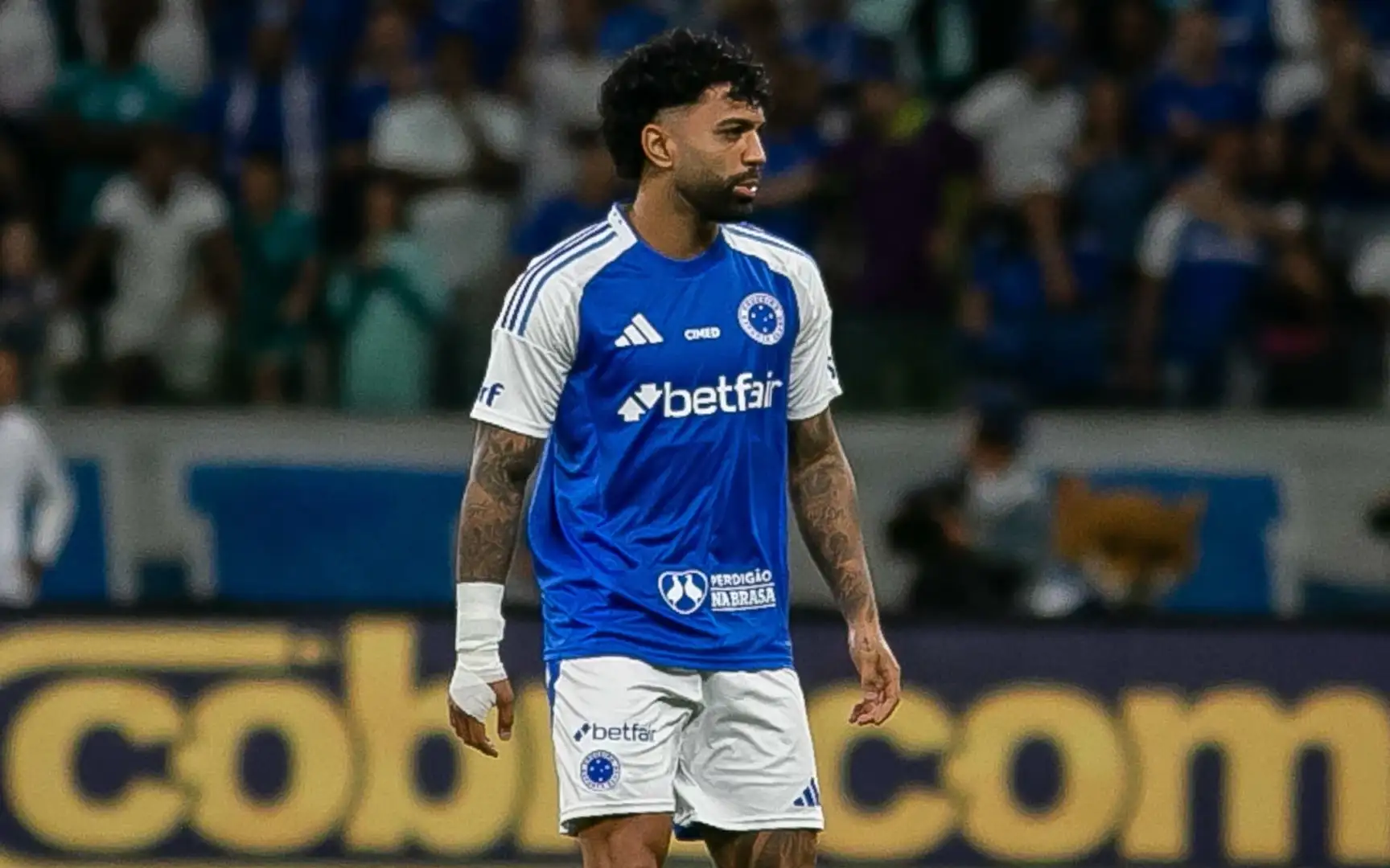 Apa Itu Peraduan dalam Bola Sepak?